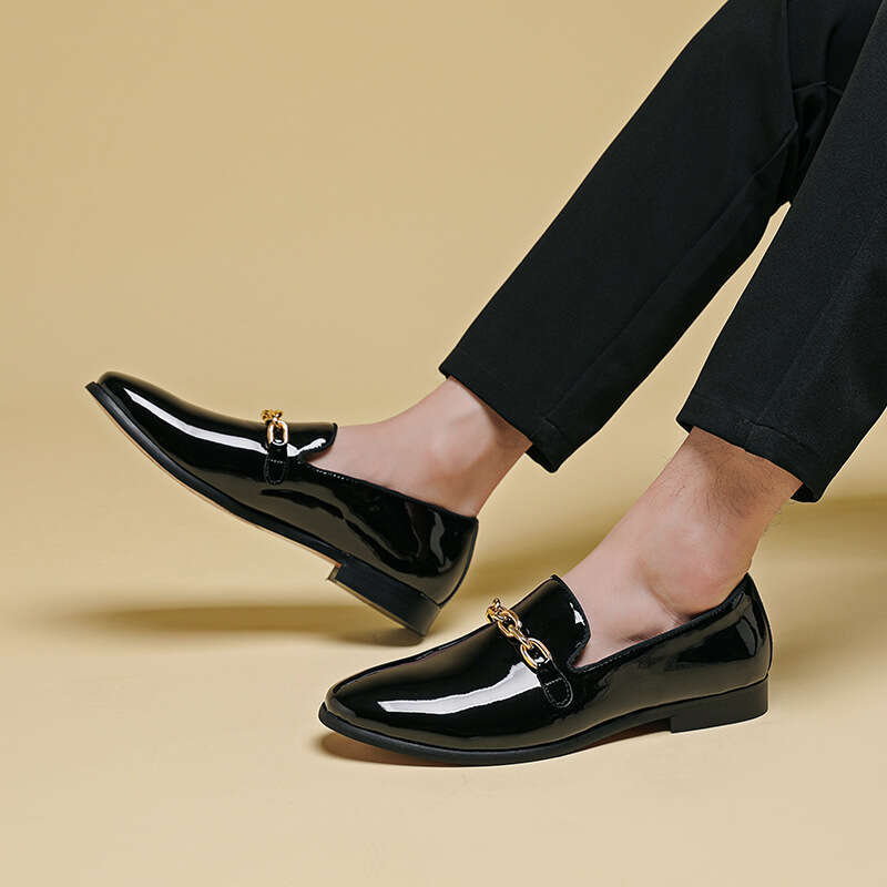 Large size leather with mirror finish and personalized one foot kick, bean shoes for men, 48 men's British casual loafers