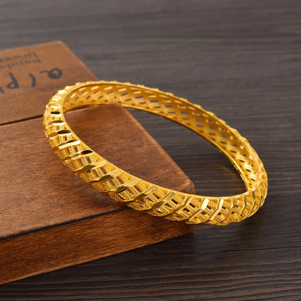 24K Gold Plated 68MM Fashion Europe Dubai Wedding Bangle Ethiopian High Quality Classic Nicely Cute Bracelet Women Birthday Gift 251031