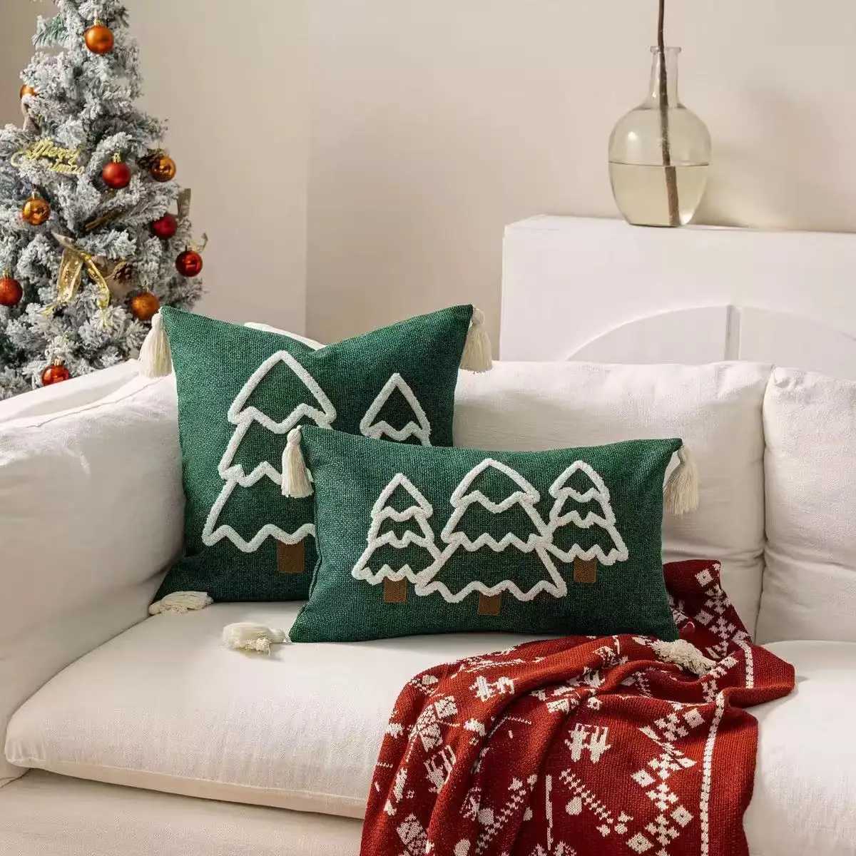 2pcs Christmas Pillowcase Christmas Tree Polyester Embroidery Cushion Pillow Cases Throw Pillows Decorations for Home Y251105