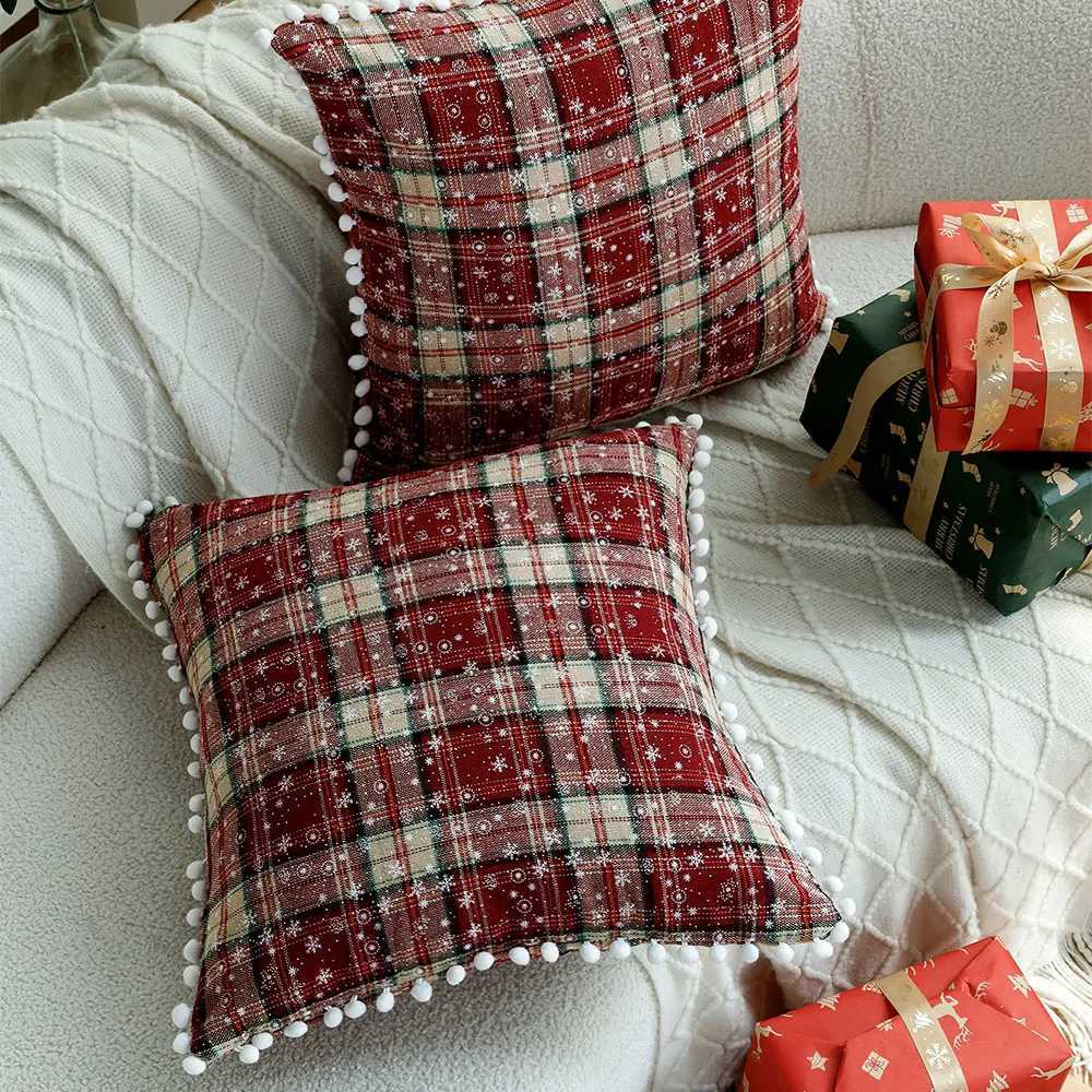 Double-Sided Plaid Christmas Decorative Cushion Cover with Balls Home Decoration Living Room Sofa Snow Throw Pillow Cover 45x45 Y251105