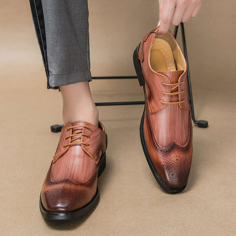 Large in size 46, British patchwork block carved leather shoes, 2023 Spring and Autumn new business casual wedding shoes