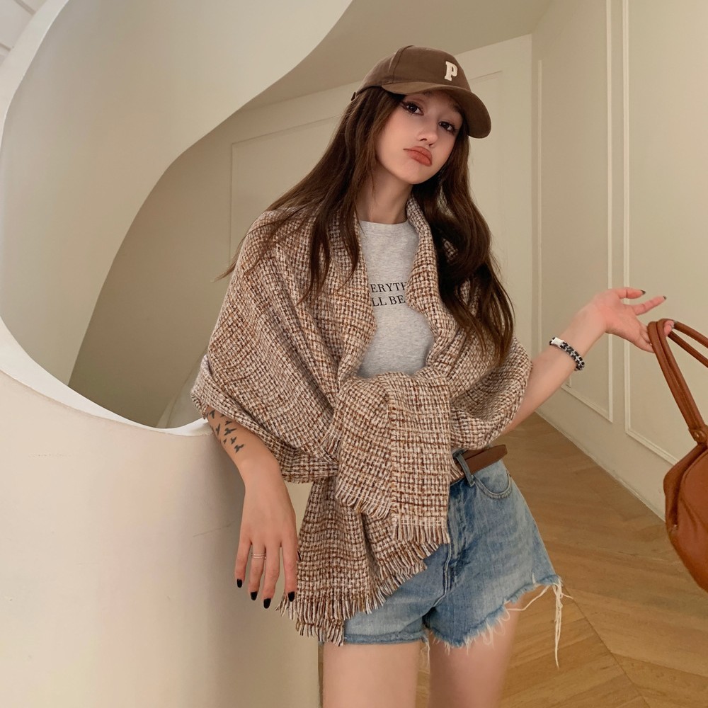 Korean Style Retro Coarse Plaid Scarf Charming Womens Autumn And Winter Warm Tassel Shawl Scarf Versatile Slimming Style Scarf