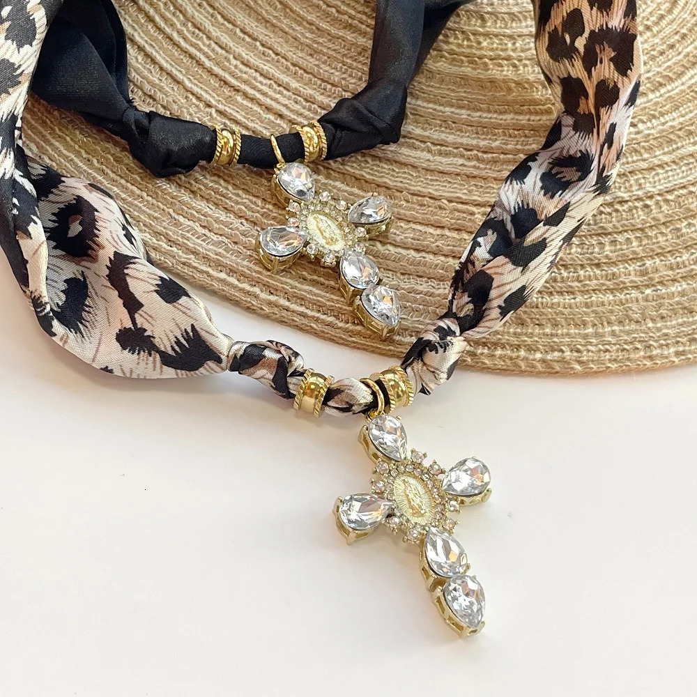 Cross Bandana Necklace Crystal Rhinestone Cross with Virgin Mary Medallion Fashion Scarf Chain 251031