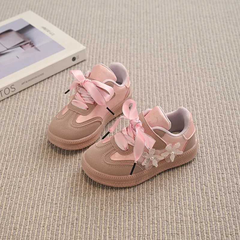 2025 New Childrens Fashion Sports Shoes Lightweight Childrens Leisure Princess Comfortable Sweet Girl Casual ShoesT251105
