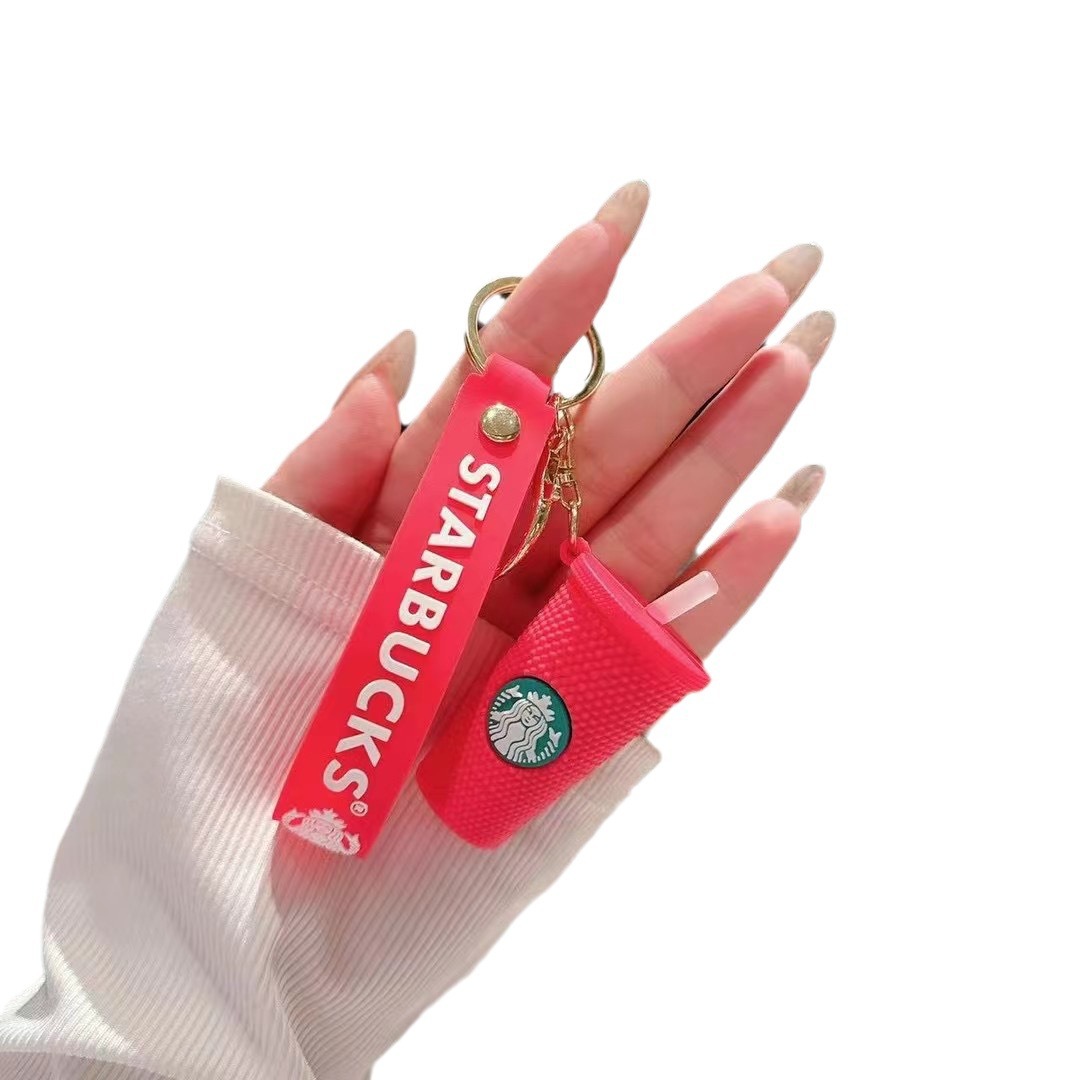 Free shipping designer keychains Key Keychain Car Keychain Ring Couple Bag Pendant Wholesale Keychain