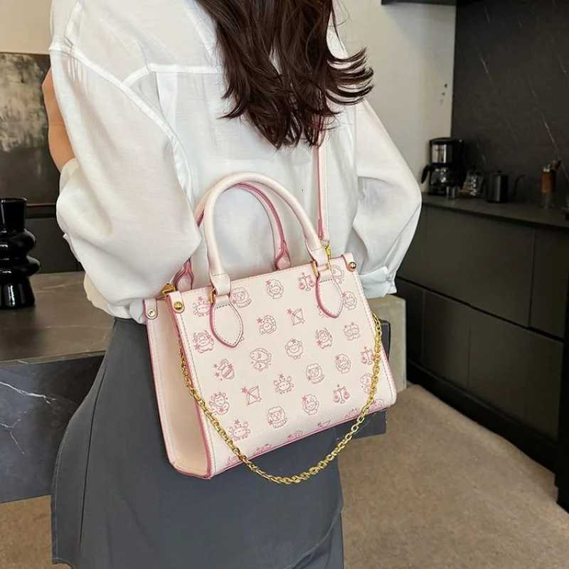Elegant Womens Tote Bag Made Of Premium Leather Boasting Trendy Lasting Look W251104