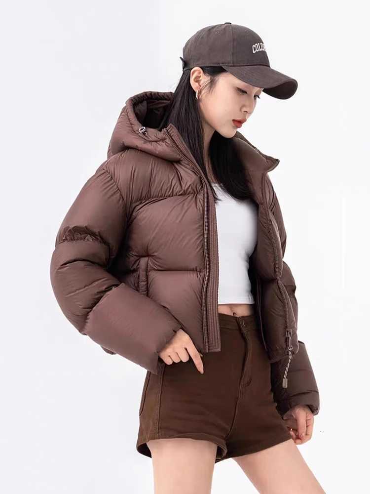 Winter Puff Hooded Short Down Jacket Female Zipper Warm Quilted Waterproof Jackets Women White Duck Down Thick Parker OutwearsT251105