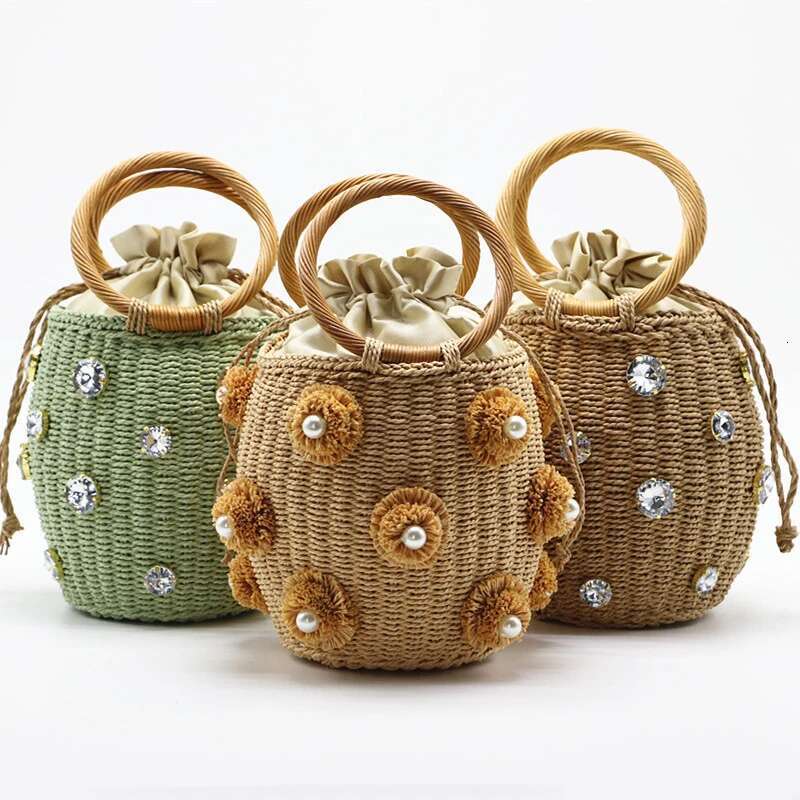 2023 New Handmade Rhie Crystal Embellished Bag Straw Bucket Bags Lady Travel Purses Handbags Sac En Paille Femme