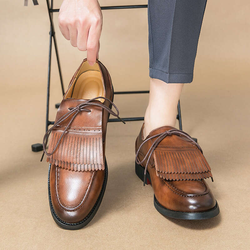 Large size 2023 Spring and Autumn season British style small leather shoes, men's trend tassel loafers, one foot single shoes