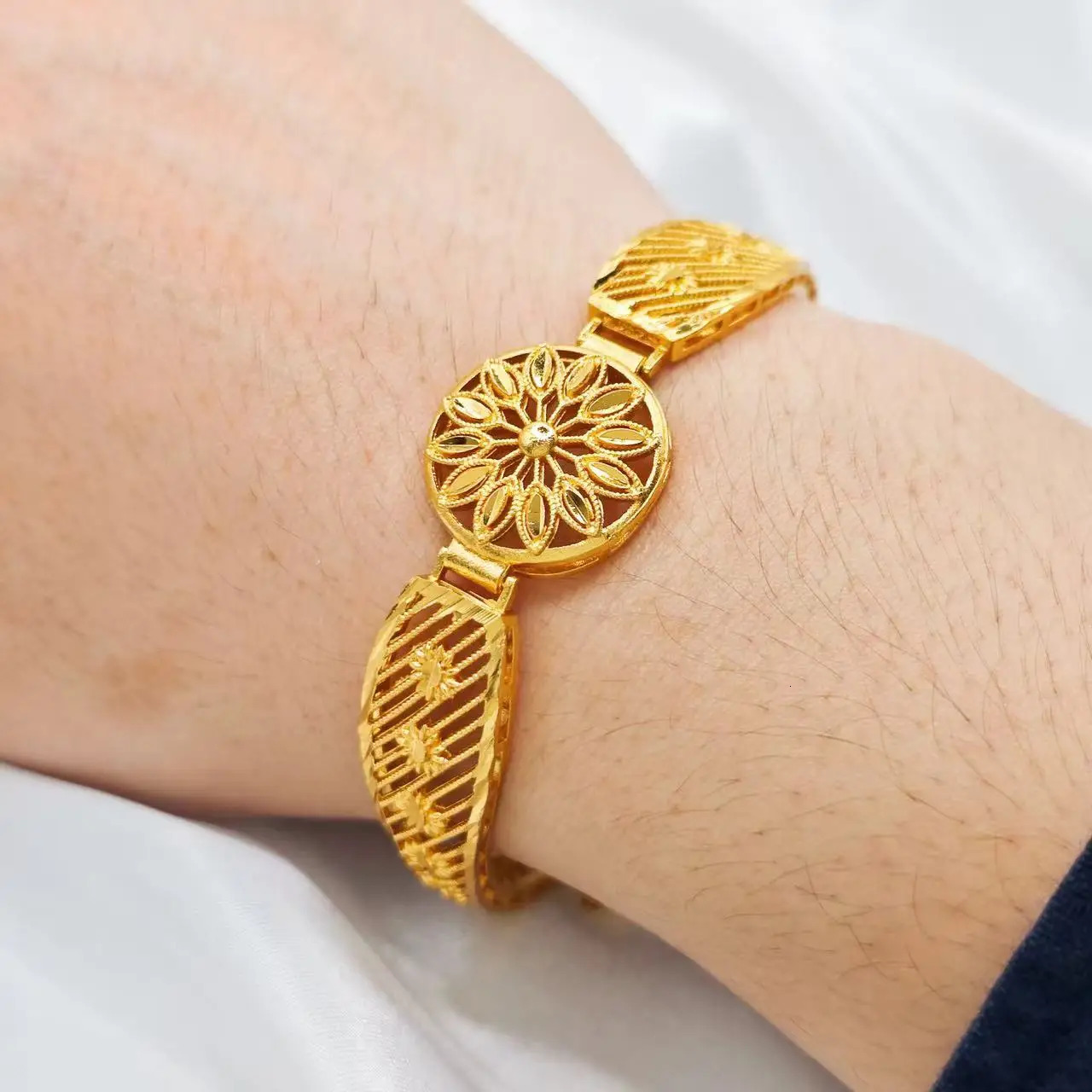 Dubai 24k Real Gold Plated Charm Bracelets Indian Adjustable Bangles African Event Party Jewelry Accessories Gift Women 251031