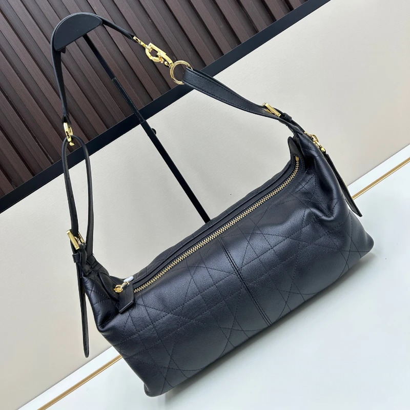 New Modern Women Bag Soft Genuine Leather Rattan Plaid Handbag Removable Shoulder Strap Dumpg Crossbody Hobos