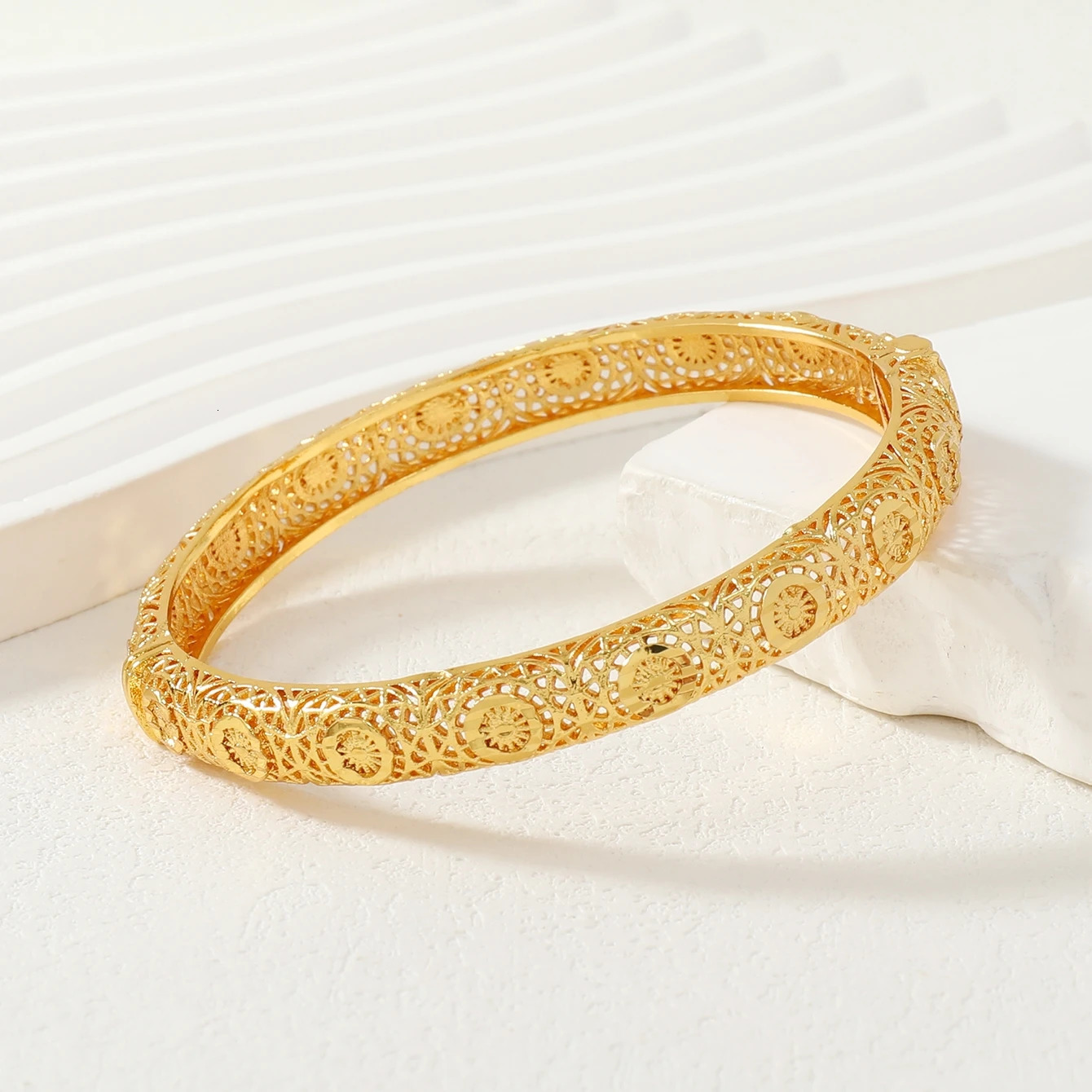 1 Middle Eastern copper 24K goldplated hollowed out peacock open screen elegant womens wide face cuffs decorative bracelet 251031