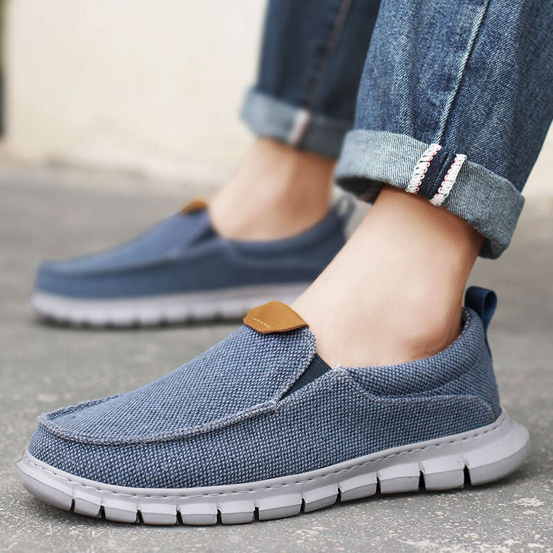 Oversized breathable canvas one foot 39-47 old North cloth lazy shoes, loafers, loafers