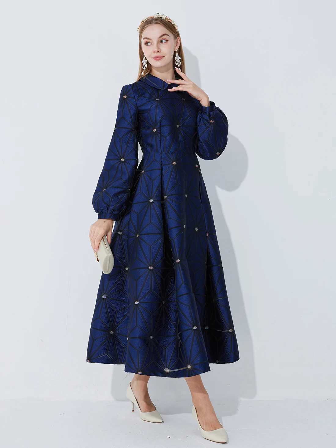 Fall/Winter Turned Collar Lined Sleeve A-Line Silhouette Geometric Heavyweight Jacquard Elegant and Graceful Long Dress J251105