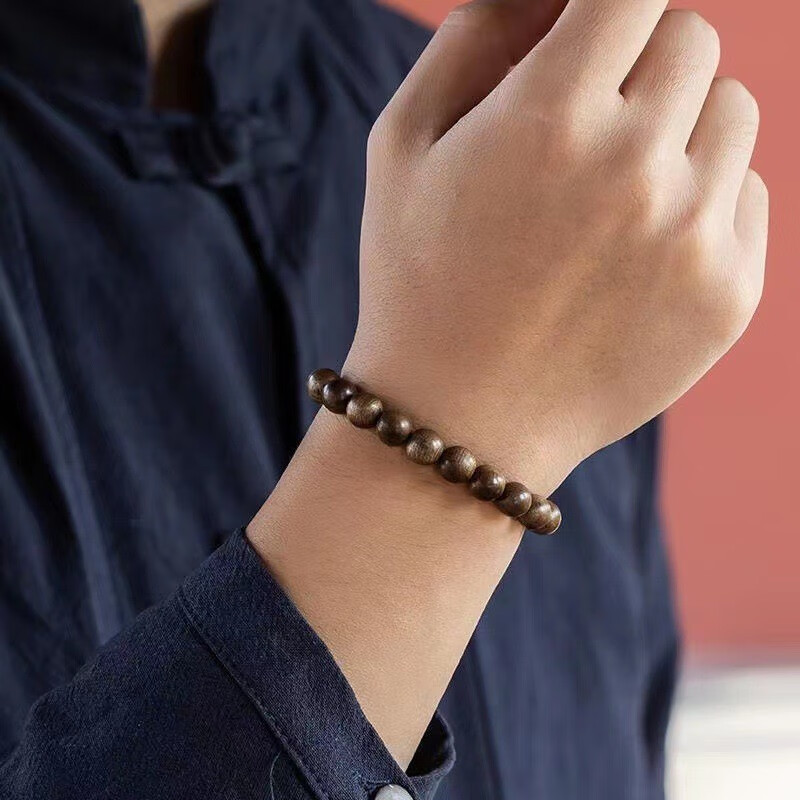 Jewelry Agarwood bracelets emit a natural fragrance A piece of natural wood jewelry Handcrafted Shields against negative energy Promotes spiritual pur
