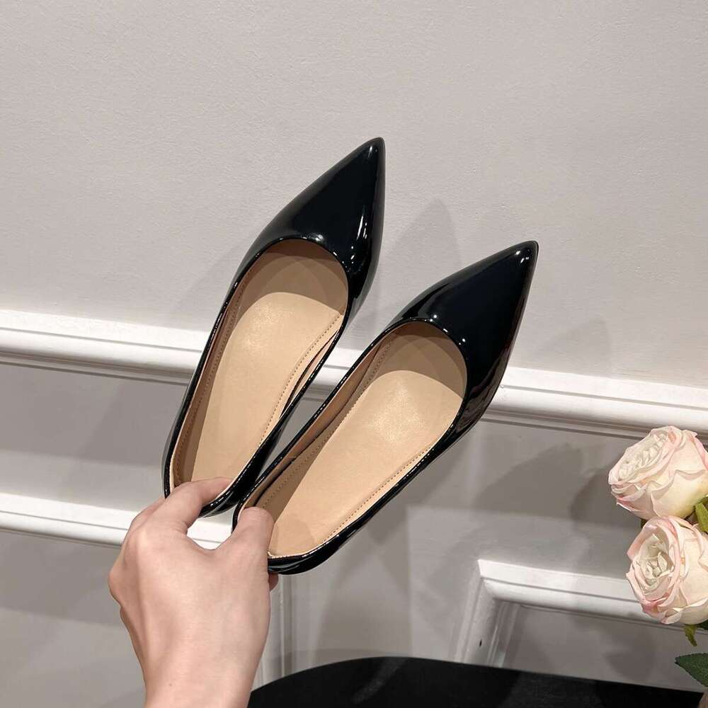 Sheepskin version~Genuine leather French style raised pointed single shoe for women 2024 new shallow mouth versatile commuting flat shoes