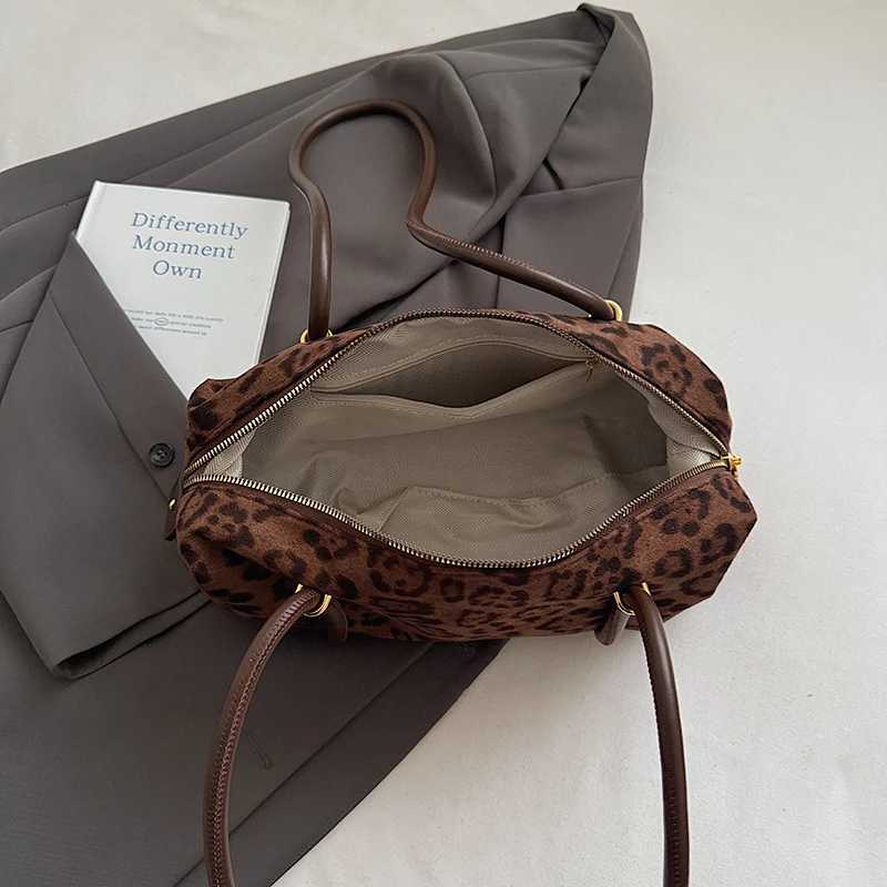 LEFTSIDE Women Small PU Leather Leopard Shoulder Bag 2025 Winter Retro Pillow Bag Luxury Designer Trend Female Handbags Z251104