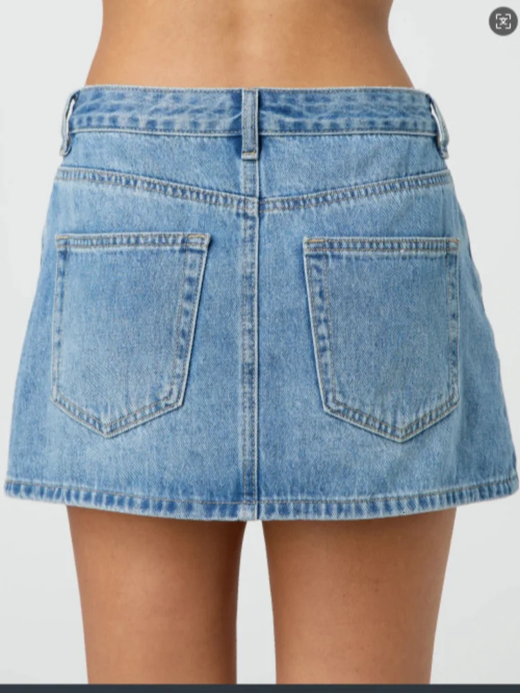 Womens Summer Pure Wash Denim Mini Skirt Fashion Mid Waist Short Line Skirt Unique Womens Street Commuting Jeans Skirt 250402