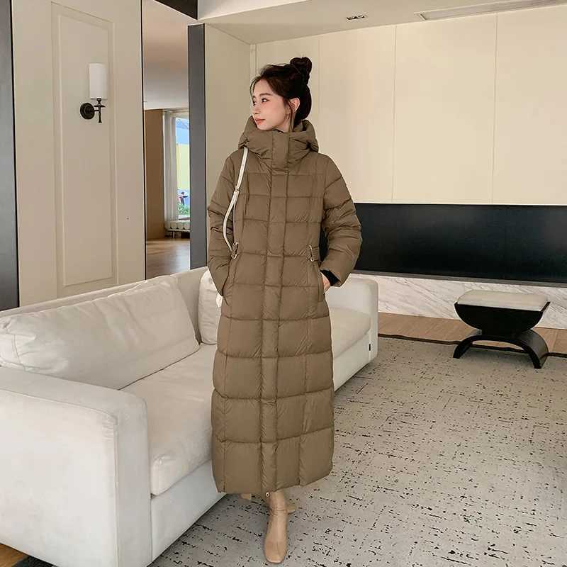 Winter Ladies Long Warm Down Jacket Big Size Puffer Outwears Thicken Hooded Down Coat Women Light Thin White Duck Jacket ParkasT251105
