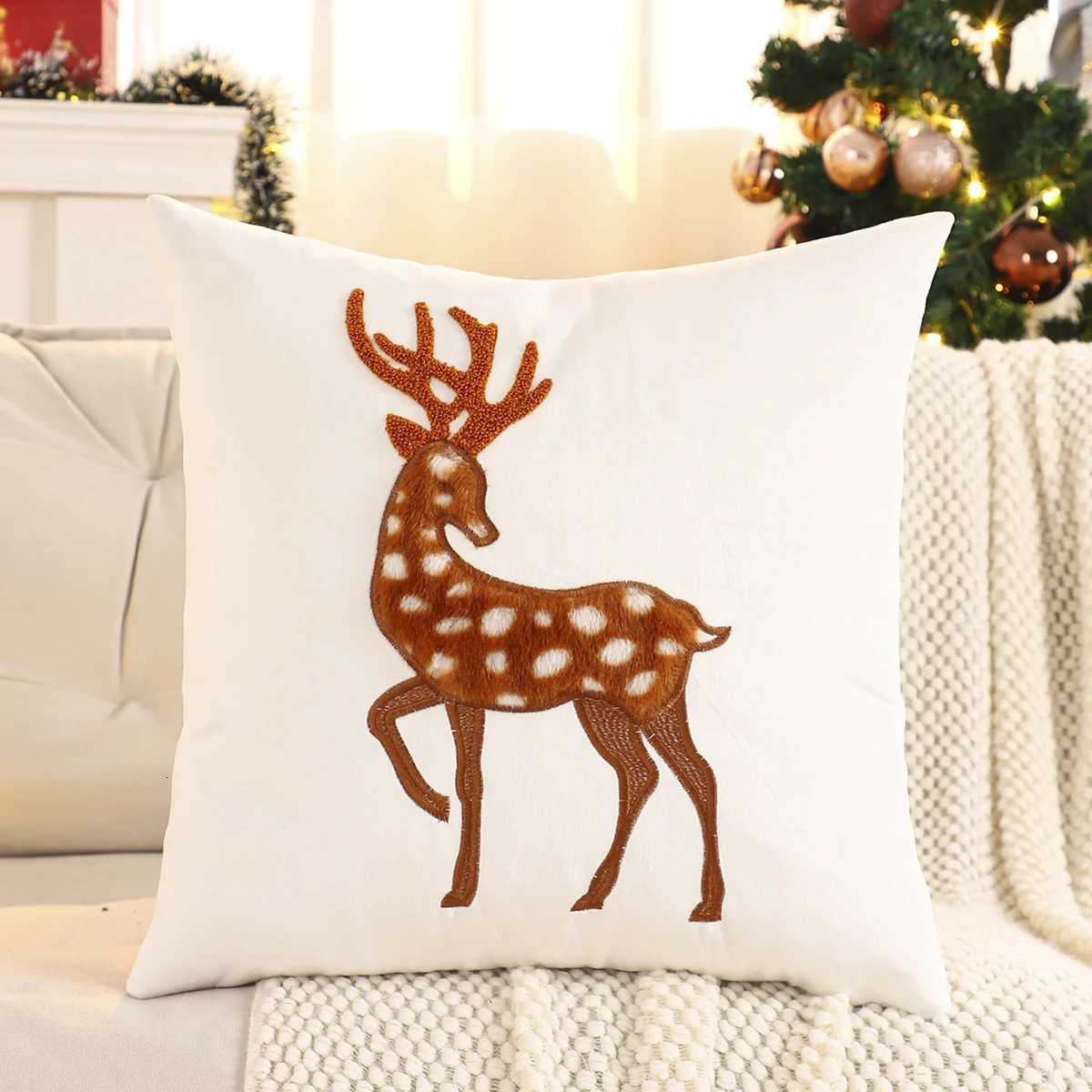 1 PC Christmas Deer Throw Pillow Cover Velvet Embroidery Christmas Decoration Living Room Y251105