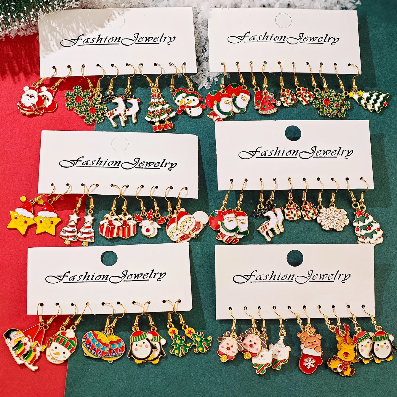 20pcs60pcs CrossBorder Fun Cute Metal Enamel Earrings Santa Xmas Tree Snowflake Star Reindeer Christmas Gift Set 251104