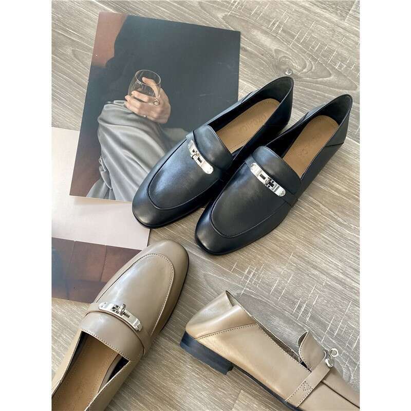 Great French Style Lock Buckle 2025 Designer Shoe Spring and Autumn Square Toe Slip-On Loafers Women's Leather Shoes