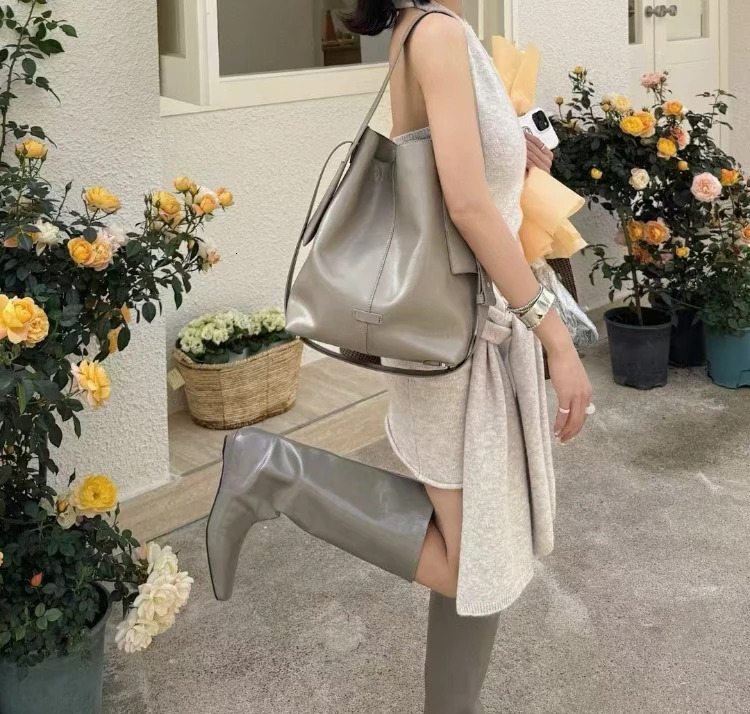 New Original Hanging Ear Strap Style Bucket Tote Glossy Oil Wax Cow Leather Women Handbag Large Cement Grey Female Shoulder Bag