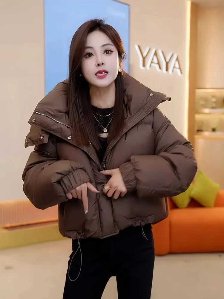 Cotton Padded Womens Winter New 2024 Fashionable Splicing Short Style Hooded Warm And Thick Waist Slimming Loose Jacket TrendyT251105