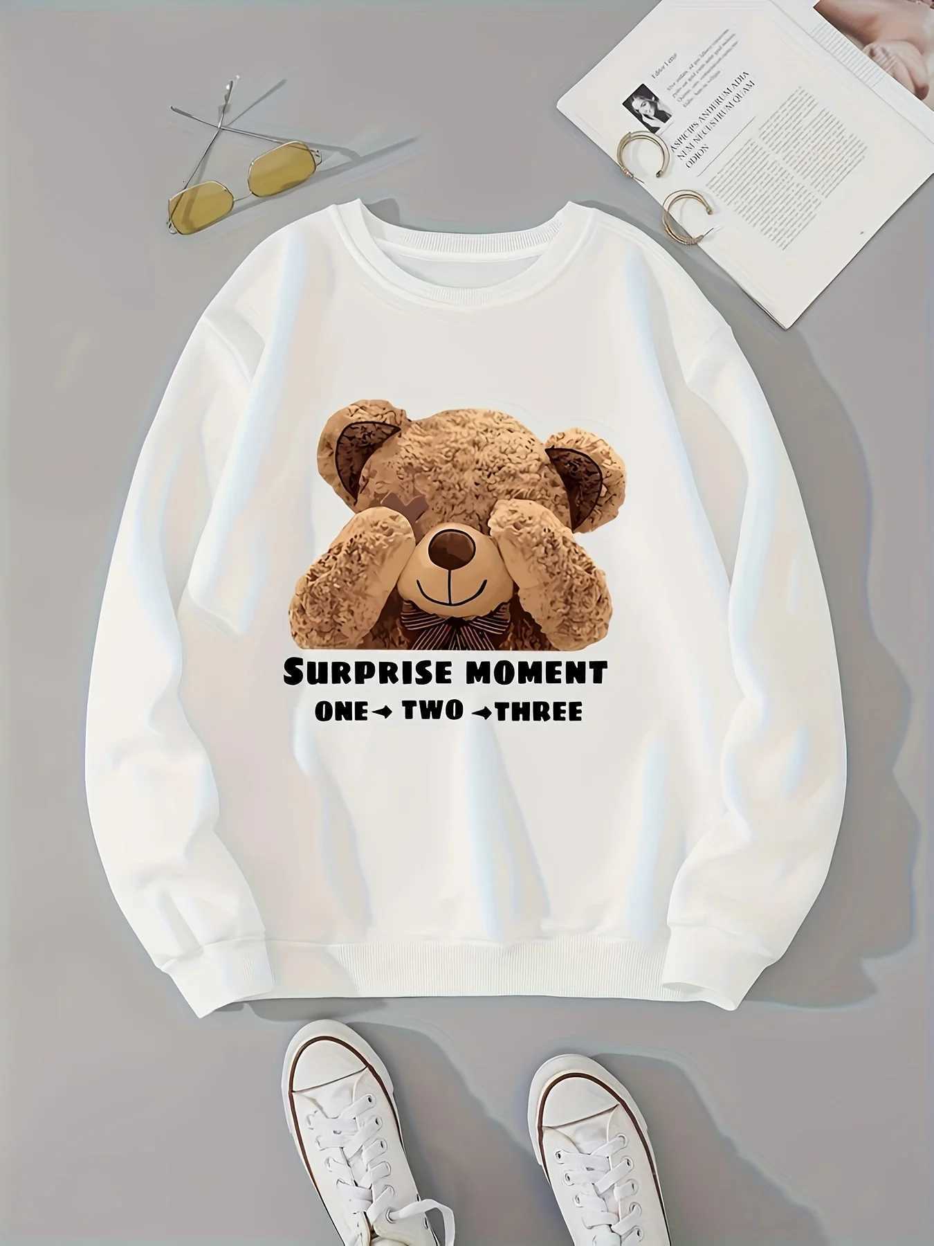 Womens autumn and winter loose casual comfortable cartoon bear printed thick round neck pullover sweaterT251105