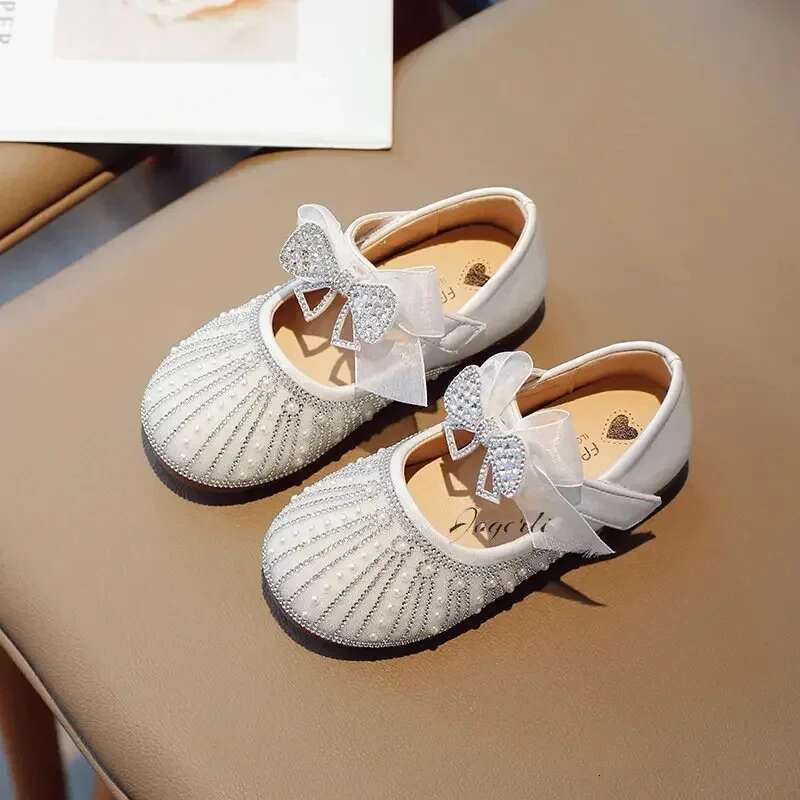 2025 Summer New Children's Girls' Princess Shoes Soft soled Leather School Student Designer Fashion Flat Shoes Children's Crystal Shoes