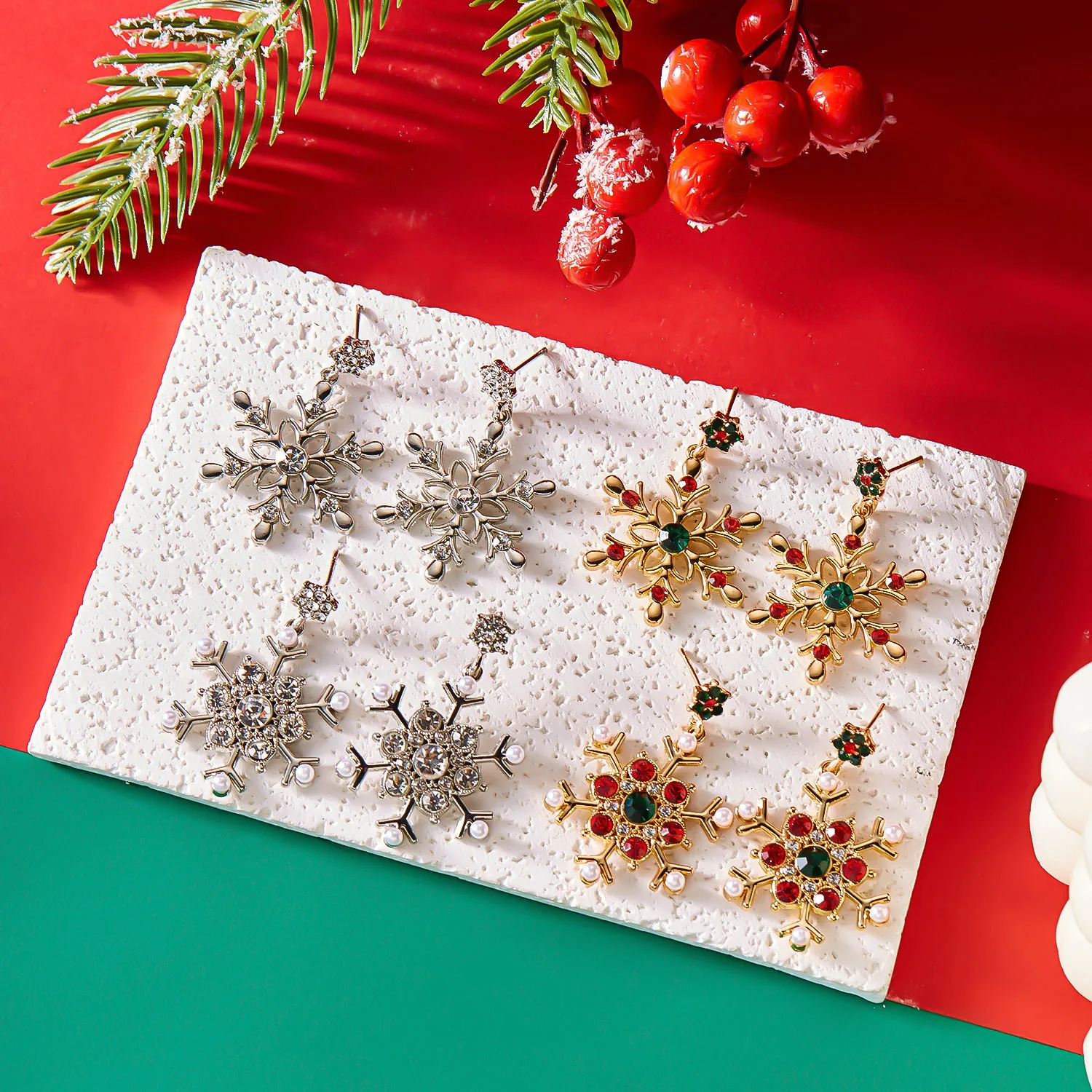 Fashion Christmas Snowflake Stud Earrings For Women Crystal Zircon Pearl Dangle Piercing Ear Jewelry Girl Year Party Gifts 251131