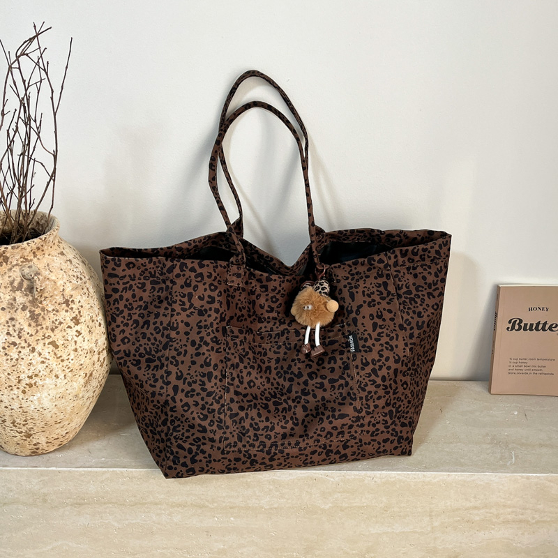 New autumn women's simple, casual, fashionable, luxurious party handbag, large capacity crossbody bag, essential shoulder bag for college student