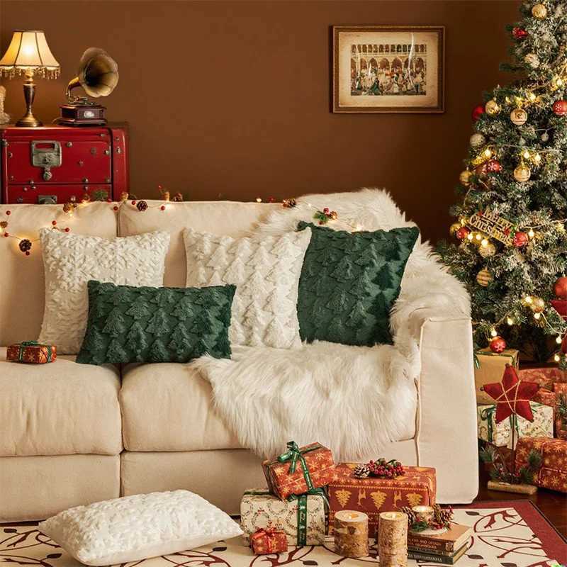 3D Christmas tree three-dimensional decorative pattern pillowcase 45x45 soft plush pillowcase cream white Christmas red and gre Y251105