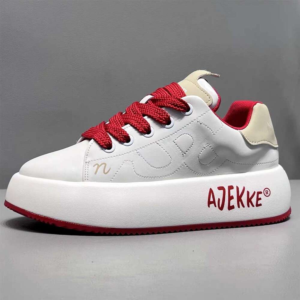 Men's 2025 Autumn Winter New Versatile Fashionable High-End White Casual Comfortable Thick-Soled Trendy Shoes Internet Celebrity Hot Item