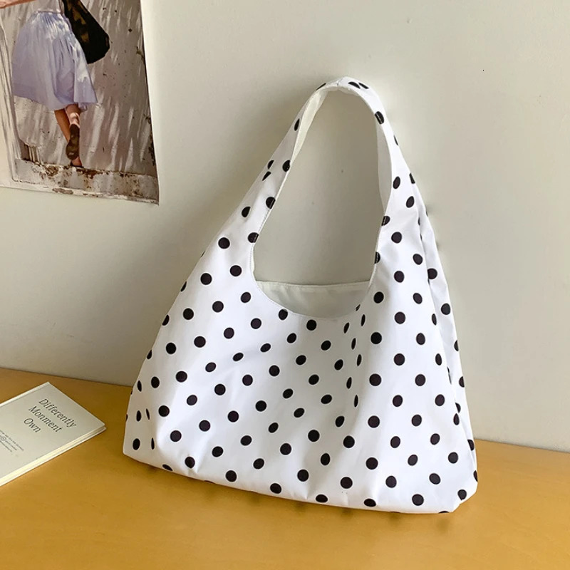 Fashion Commuting Shoulder Bag Casual Nylon Polka Dot Women Tote Bag Large Capacity Highend Wave Point Bucket Bag 251104