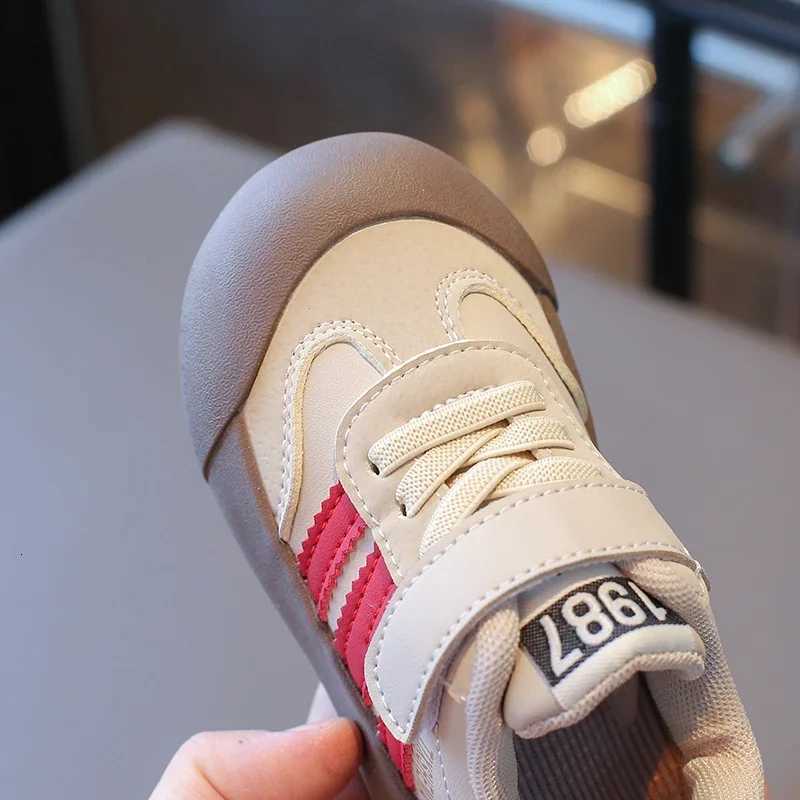 Kids Casual Shoes Sneakers Boys Sport Breathable Tennis Sneaker Baby Children Girls Shoes Spring Fashion White Flat Running ShoeT251105