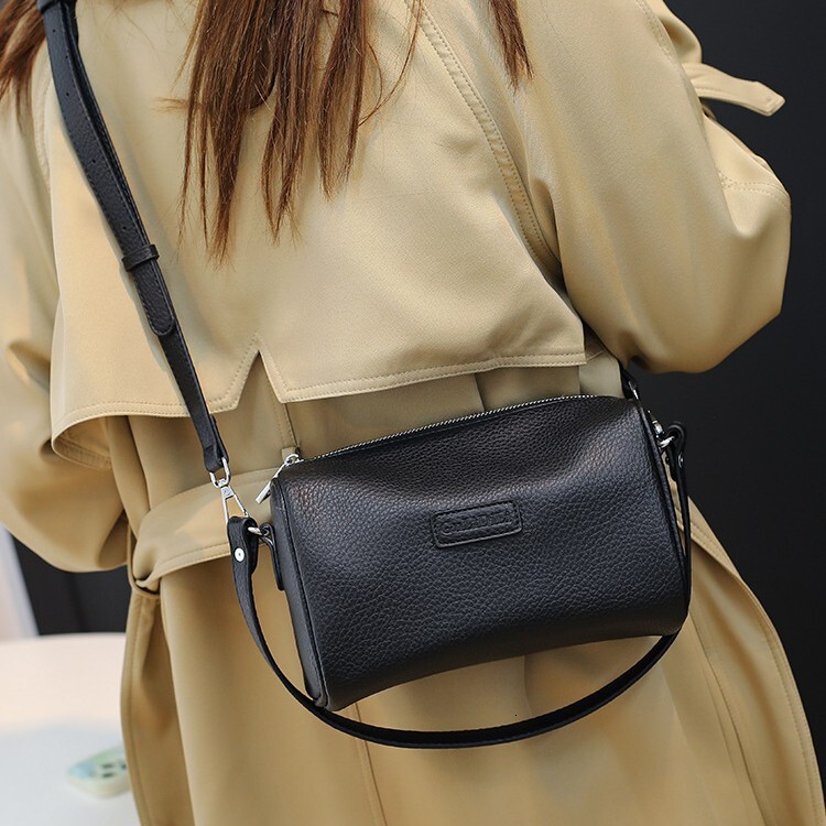 Pillow New Autumn Pillowr Simple Tote Soft Leather Crossbody Small Women's Shoulder Bag