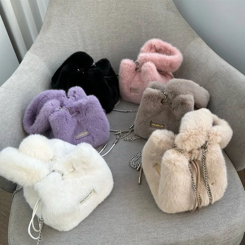 Fur Ladies Bucket Bag Clutch Purse Handbags Soft Plush Female Chain Shoulder Bags Winter Furry Small Messenger Bag 251104