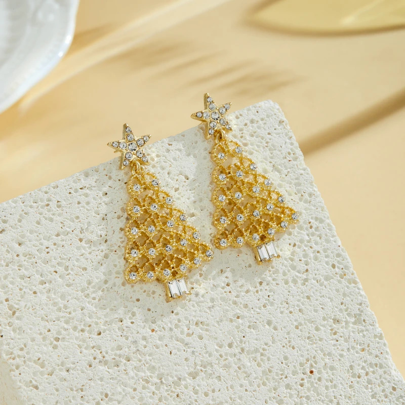 Fashion Sweet Temperament Gold Color Christmas Tree Pendant Earrings for Women Christmas Light Shiny Party Jewelry 251131