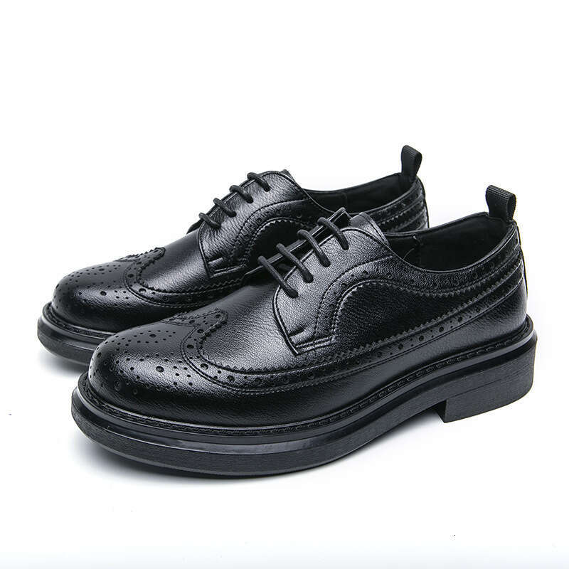 Men's in plus size, new casual leather fashionable men's block carved business dress shoes, wedding shoes
