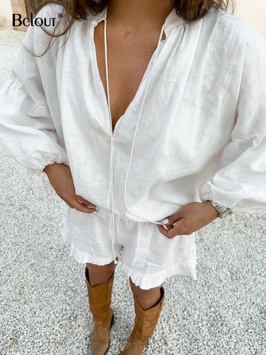 Bclout summer white pleated linen shorts set 2-piece womens fashionable lantern set lace top vacation wide leg shorts set 250401