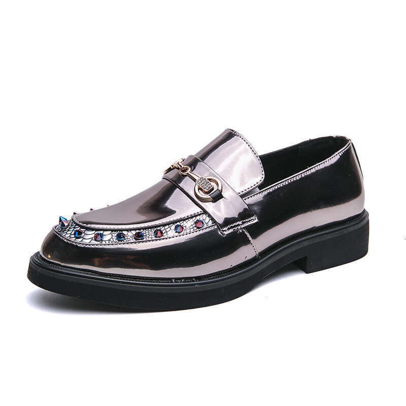 Large Chelsea loafers size 38-46 pointed, handsome, luxurious, and luxurious patent a glossy surface, with willow nail leather shoes