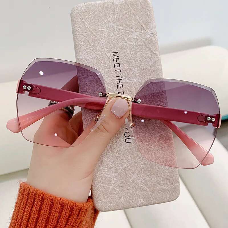Glasses Female Korean Version Fashionable Round Anti-uv Strong Light Big Long Face Tawny Sunglasses