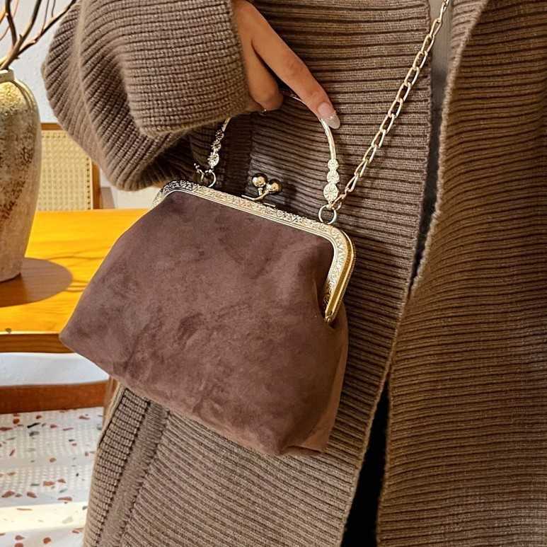 Chain fashion crossbody bag 2024 unique fashionable leopard print small bag evening party bag snap closure box bag H251016