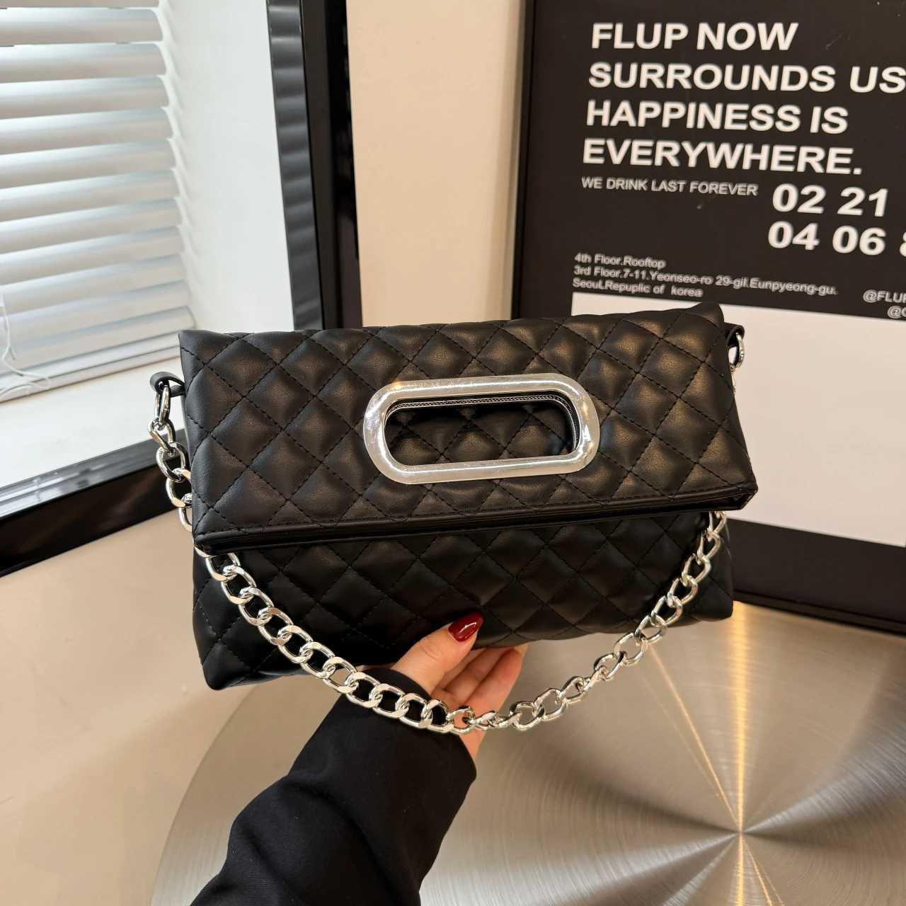 Classic Minimalist Designer Tote Bag For Women Elegant Crossbody Purse Vintage Leather Commuter Shopper Z251104