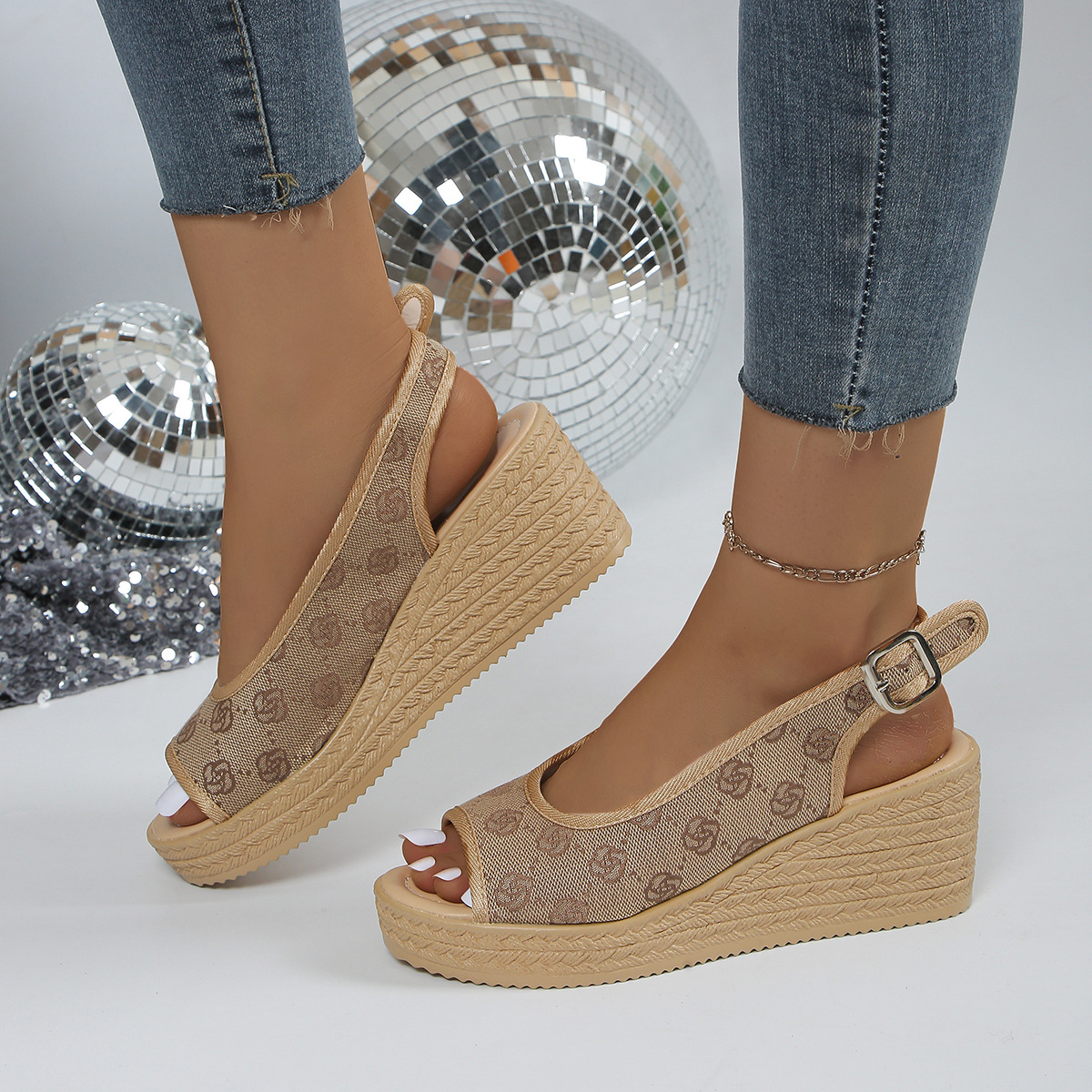 designer shoes 2025 new Women's thick-soled peep-toe sandals European and American style for summer large size 42 wedge sole slippers for women