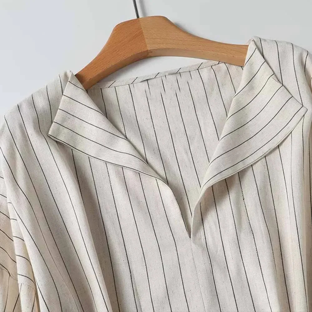Womens fashion loose linen blend shirt casual striped V-neck retro long sleeved womens shirt chic top 250402
