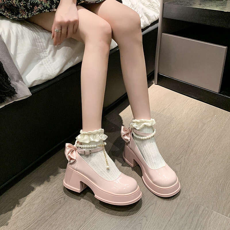 Fairy style thick heeled Mary Jane 2025 spring and summer new pearl matching skirt not tiring feet high heels small leather shoes