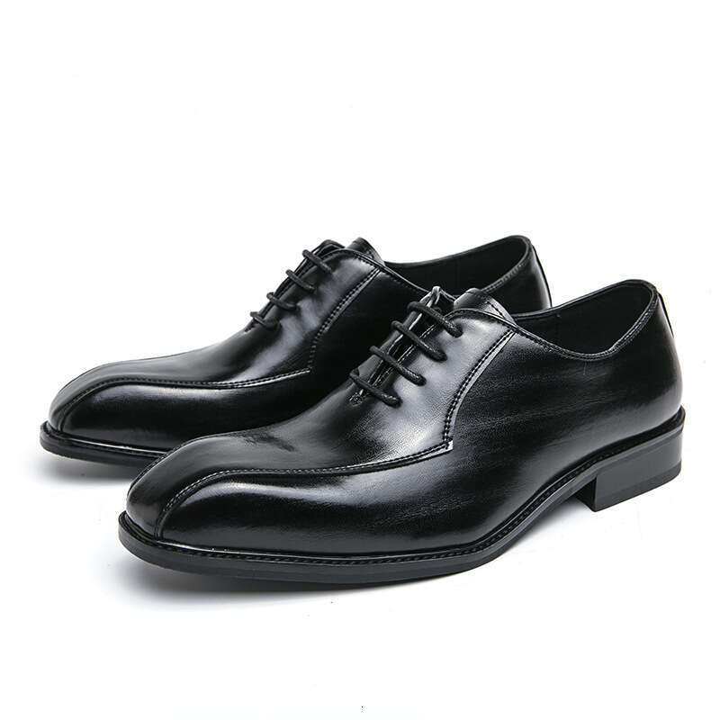 Men's in plus size, new casual fashionable men's business dress shoes, British gentleman style dinner leather shoes