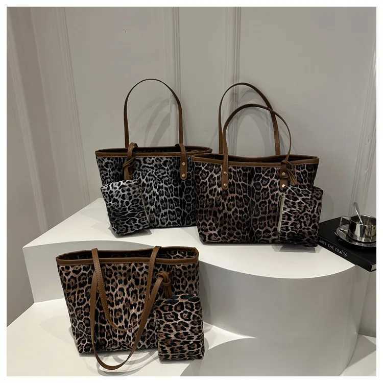 Vintage Leopard Shoulder Bag Female Large Capaci Totes Autumn and Winter New Leisure Shopping Bag Fashionable Commuting Tote Bag Z251104